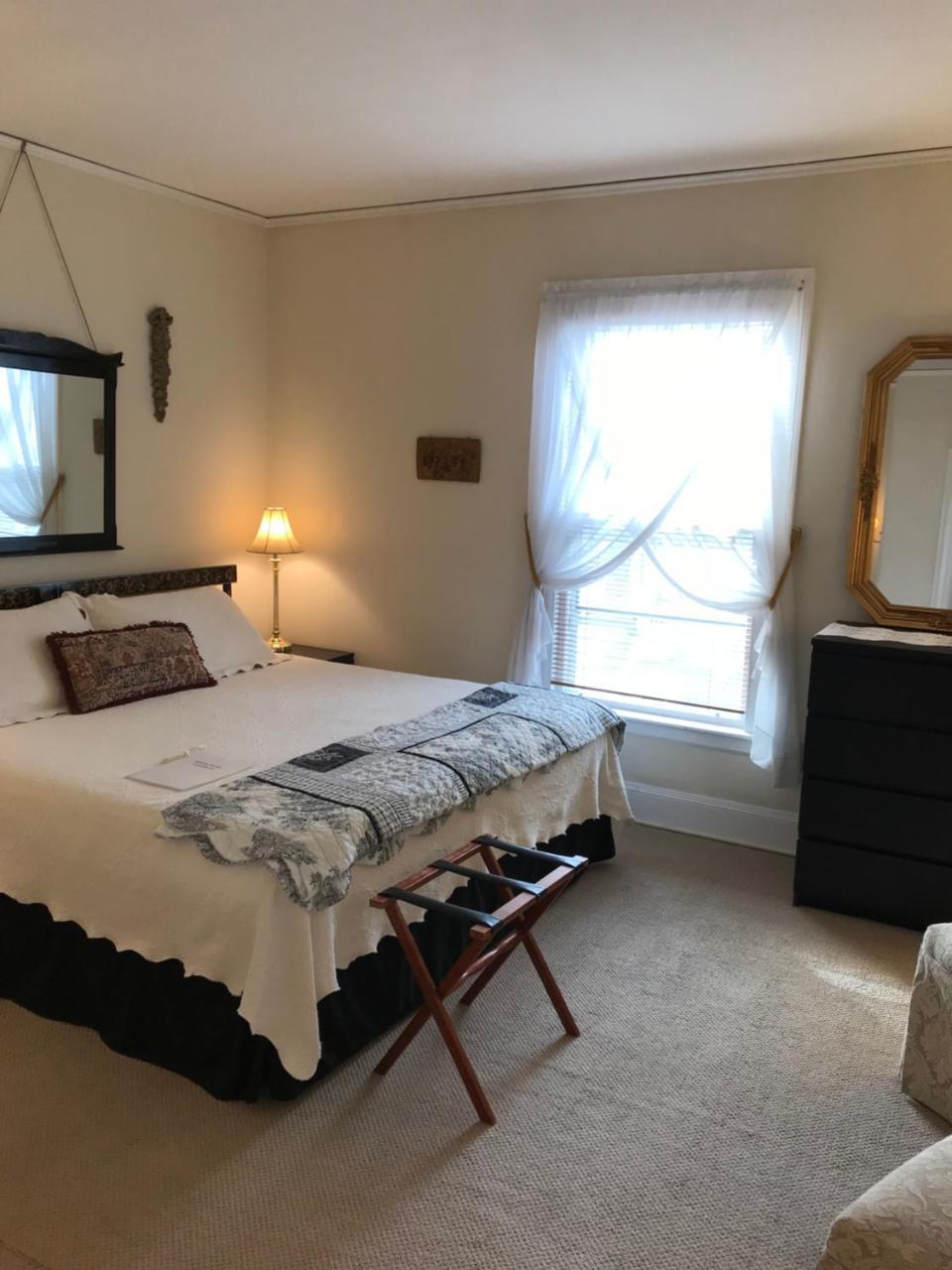 Отель Julietta House Глостер Номер фото